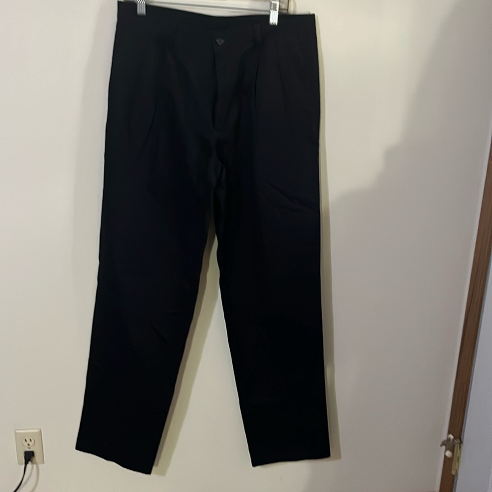 Dockers Pleated Classic Fit Pants